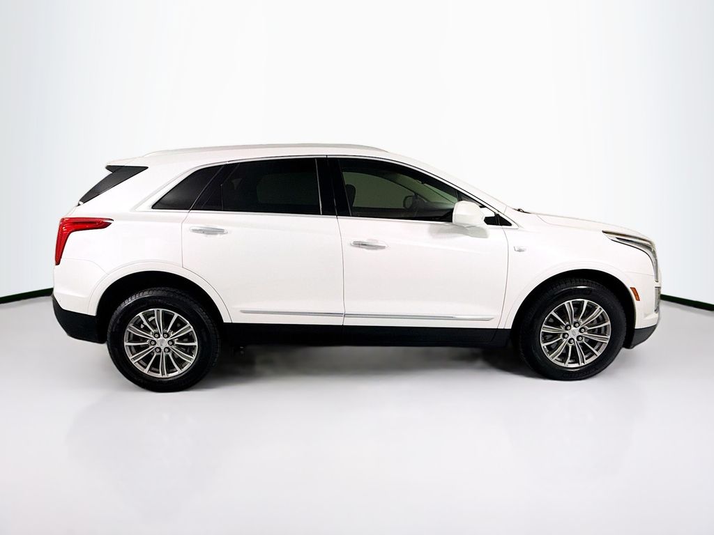 Thumbnail: 2019 Cadillac XT5 - 4
