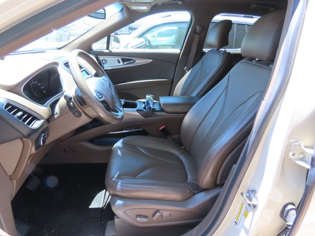 Thumbnail: 2016 Lincoln MKX - 10
