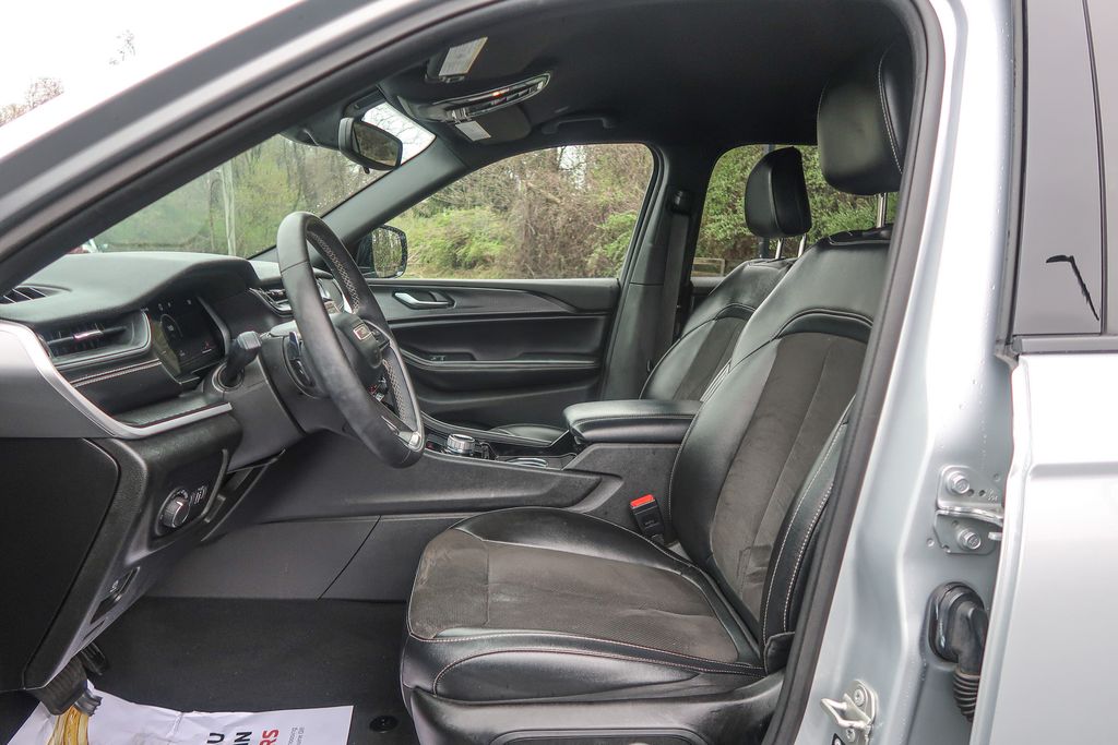 2023 Jeep Grand Cherokee L Altitude 4x2