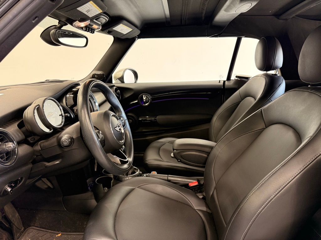 Thumbnail: 2017 MINI Cooper - 6