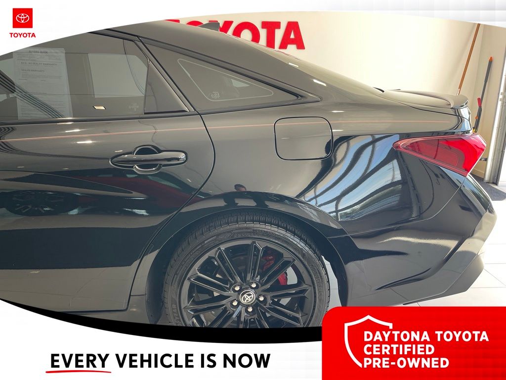 Used 2022 Toyota Avalon Hybrid Sedan