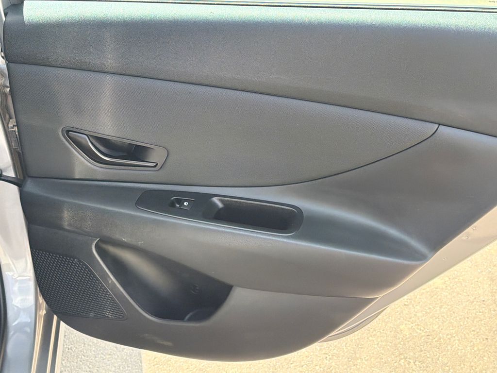 2026 Hyundai Elantra SEL Sport - Photo 16