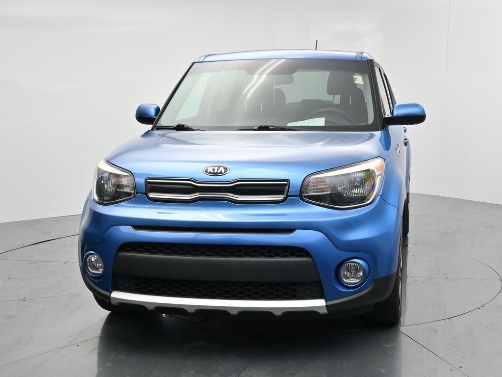 Used 2017 Blue Kia Plus image 3