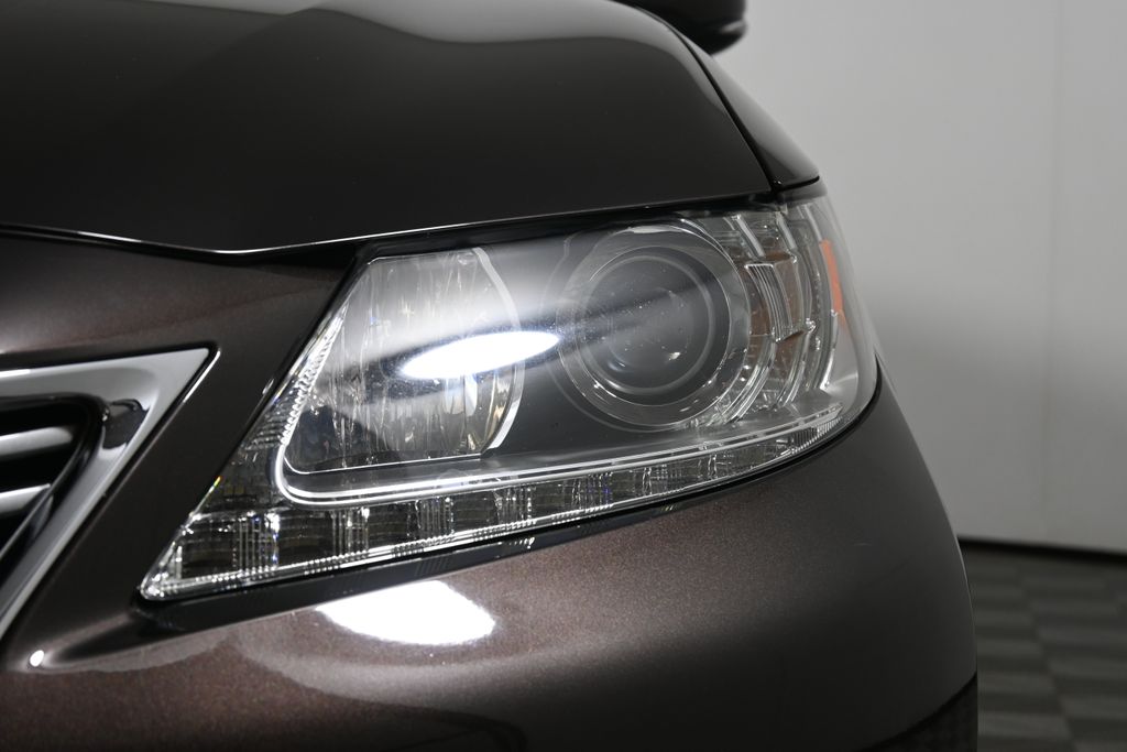 Thumbnail: 2015 Lexus ES - 11