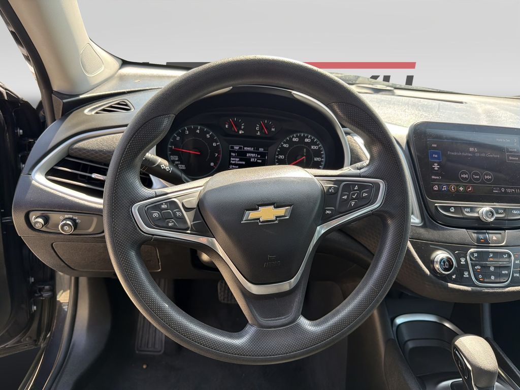Used 2022 Gray Chevrolet LT image 12