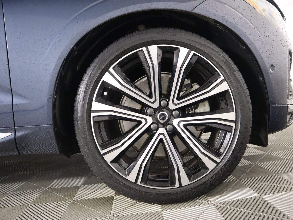 Thumbnail: 2023 Volvo XC60 - 31