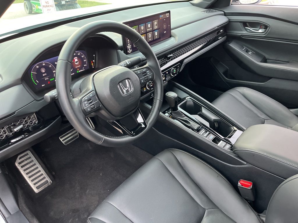 2024 Honda Accord Sport-L 19