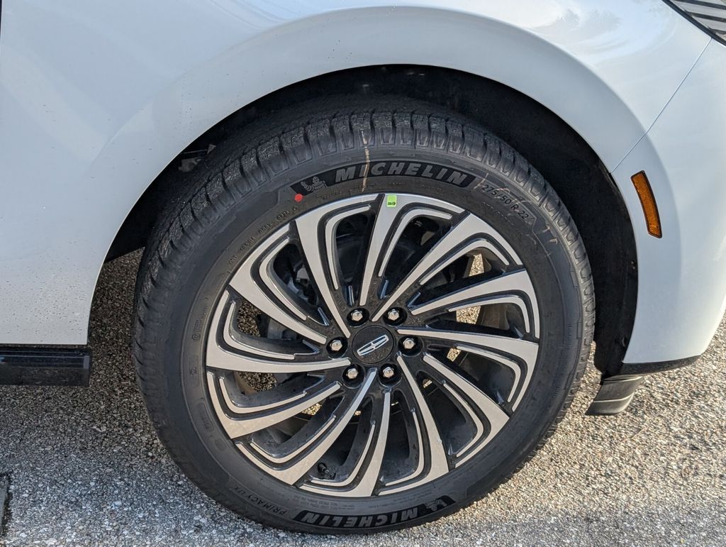 new 2026 Lincoln Navigator car, priced at $123,415