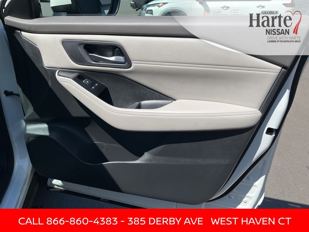 2023 Nissan Rogue SL - Photo 18