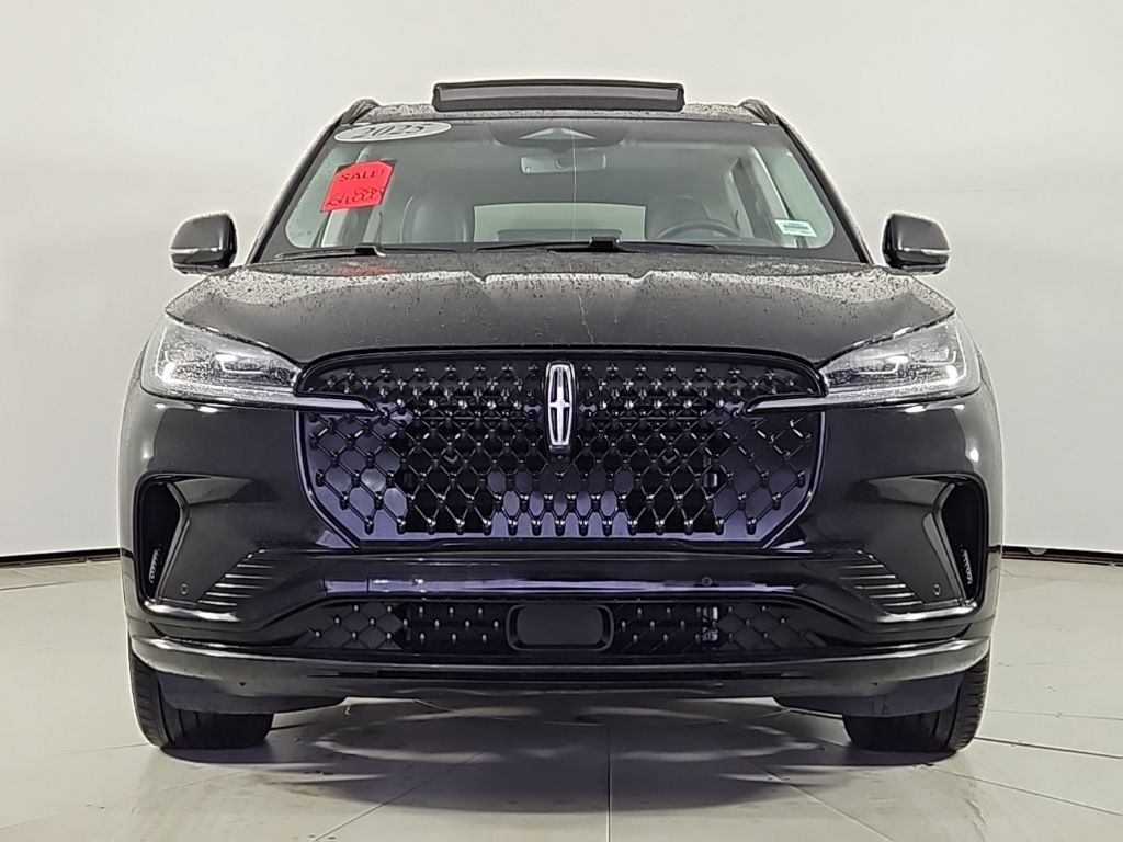 Thumbnail: 2025 Lincoln Aviator - 3