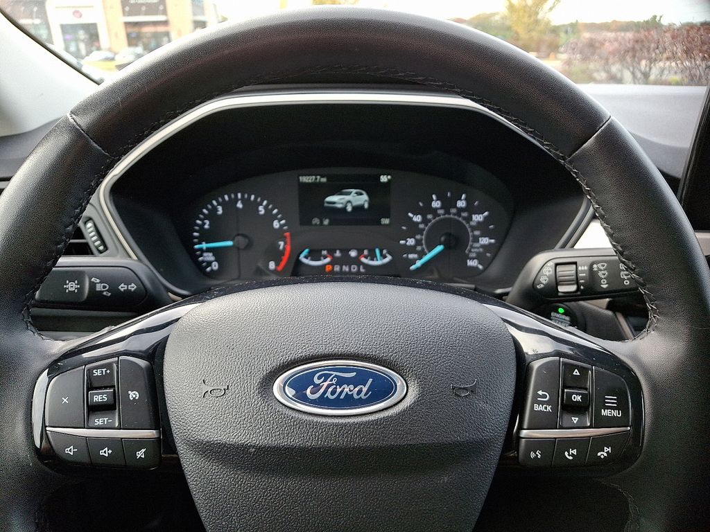 Thumbnail: 2022 Ford Escape - 20