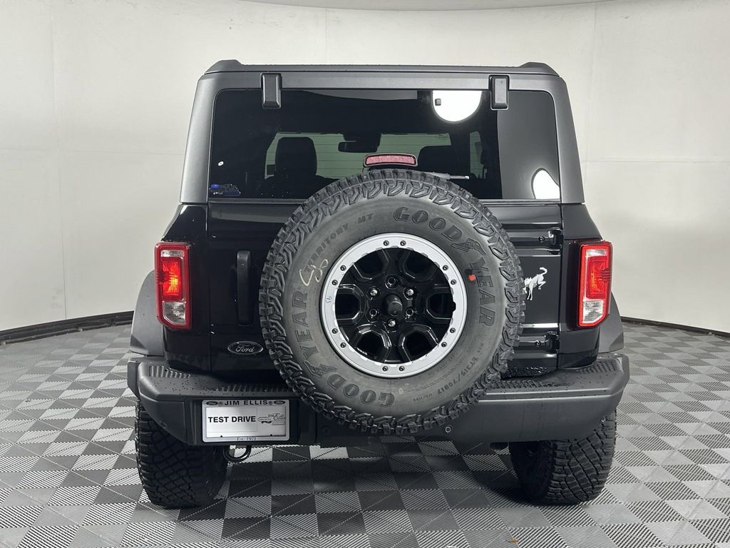 2024 Ford Bronco Black Diamond 6