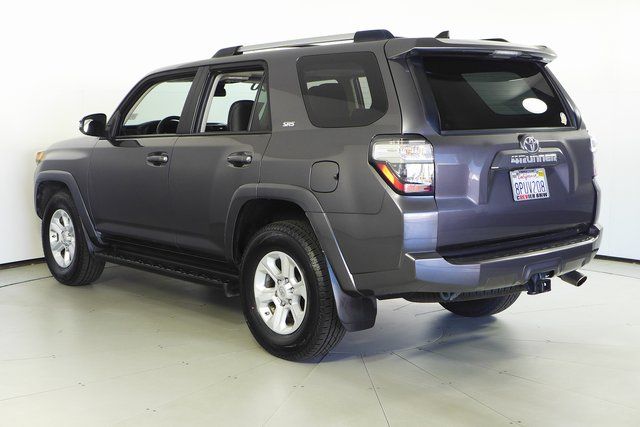 2020 Toyota 4Runner SR5 9