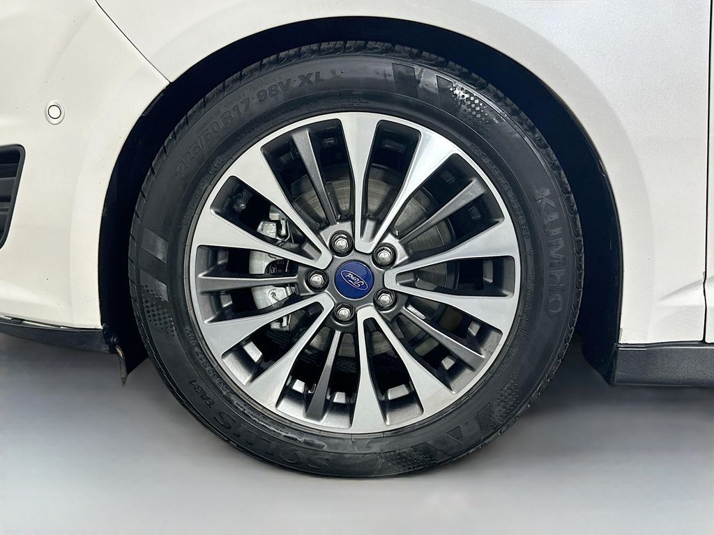 Thumbnail: 2017 Ford C-Max - 30