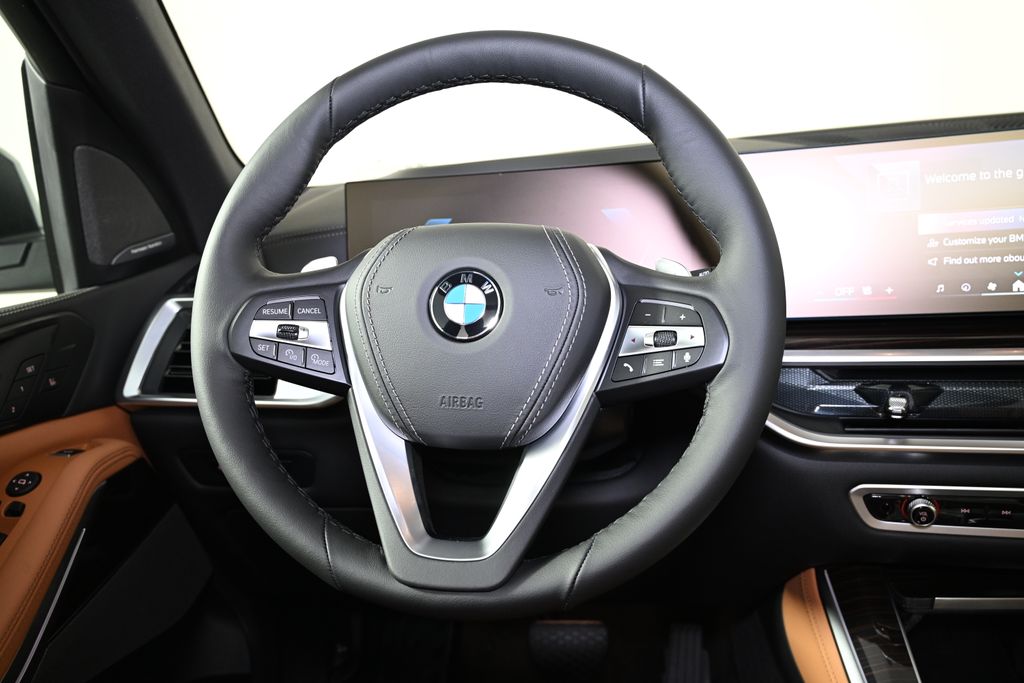 Thumbnail: 2026 BMW X5 - 17
