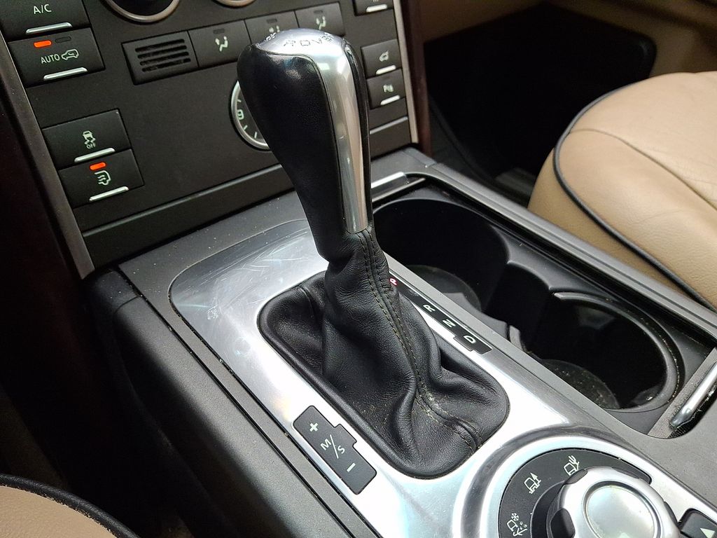 Thumbnail: 2011 Land Rover Range Rover - 16