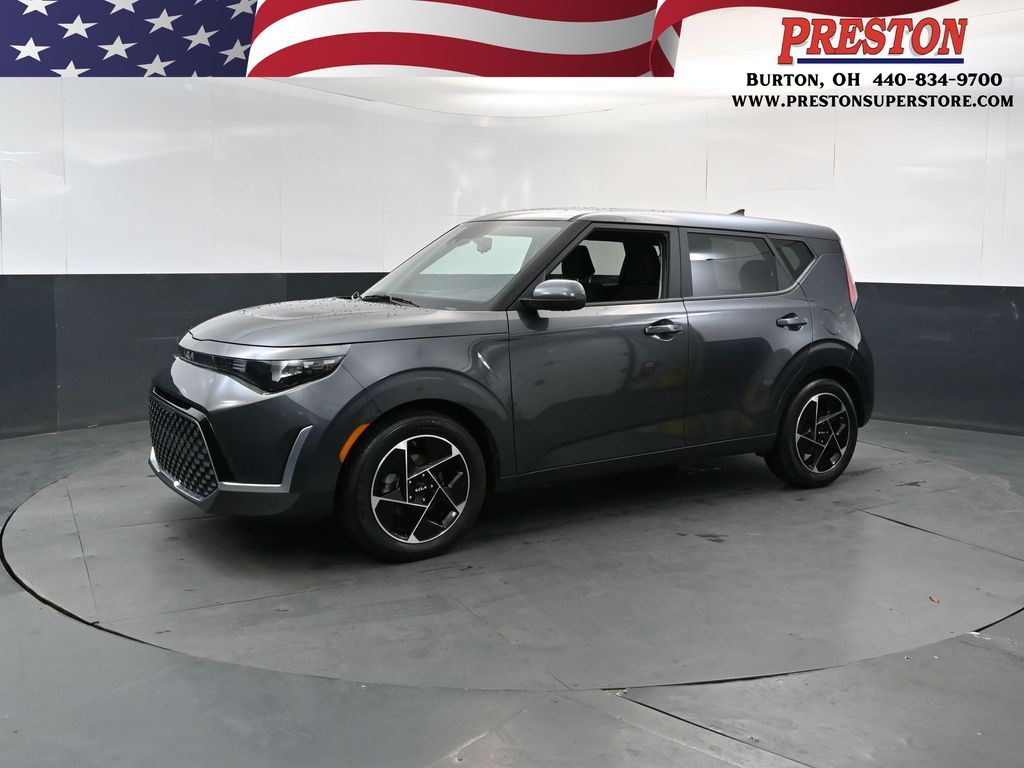 Gravity Gray 2024 Kia Soul SUV / Crossover Front-Wheel Drive Continuously Variable Transmission