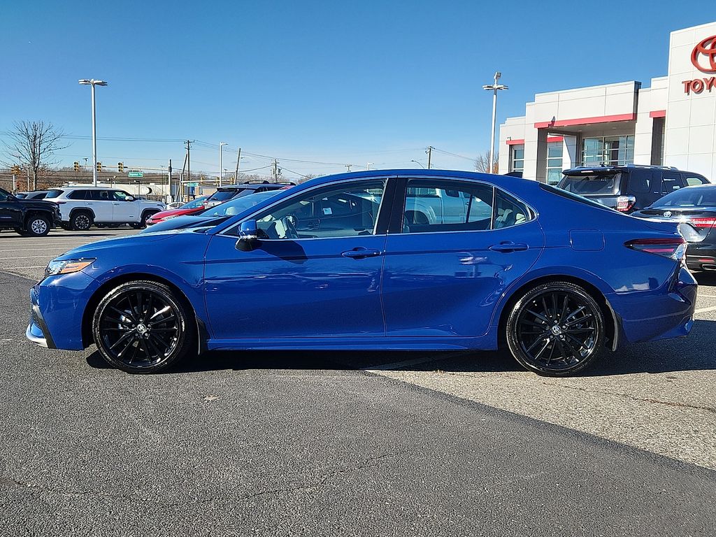 Thumbnail: 2023 Toyota Camry - 7