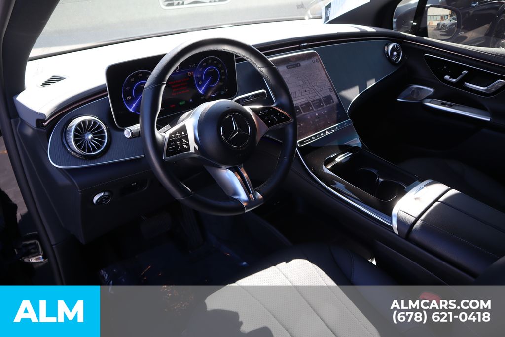 Used 2023 Black Mercedes-Benz 500 SUV image 10
