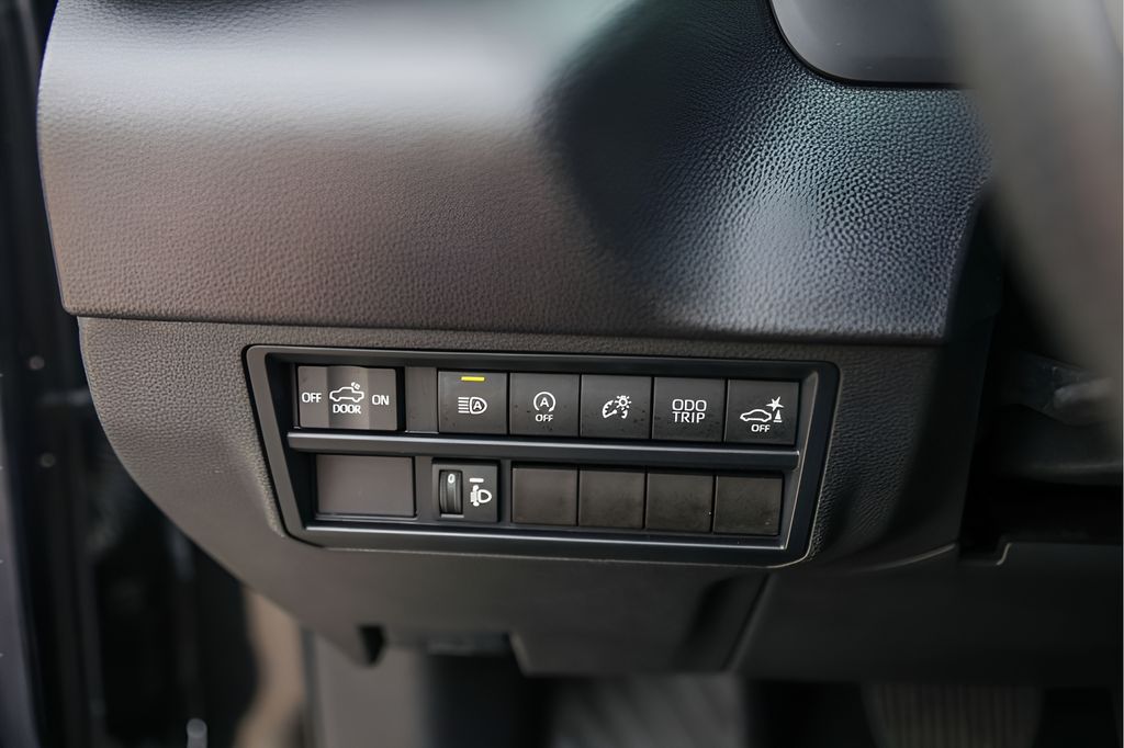 Used Car 2023 Toyota Tundra  Sr5 For Sale Under $50,000 In Austin, Texas