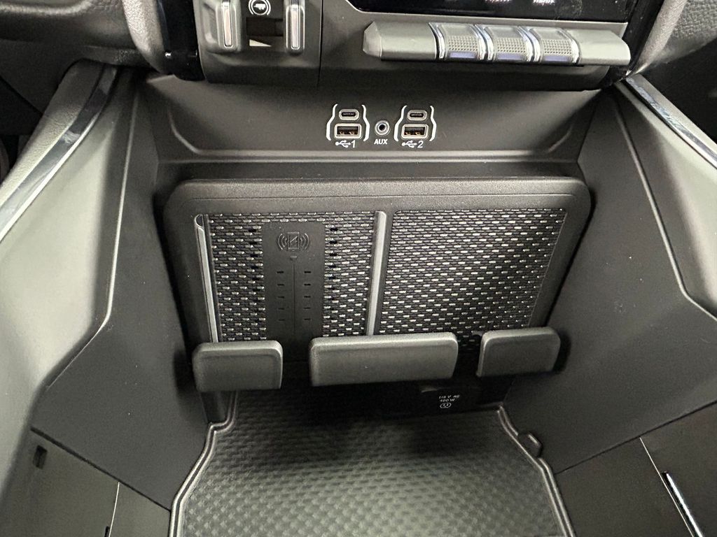 New 2026 Granite Crystal Metallic Clearcoat Ram Laramie image 20