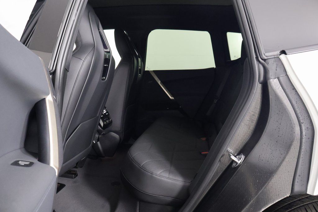 Thumbnail: 2026 BMW iX - 6