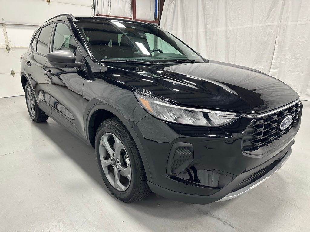 2025 Ford Escape ST-Line AWD