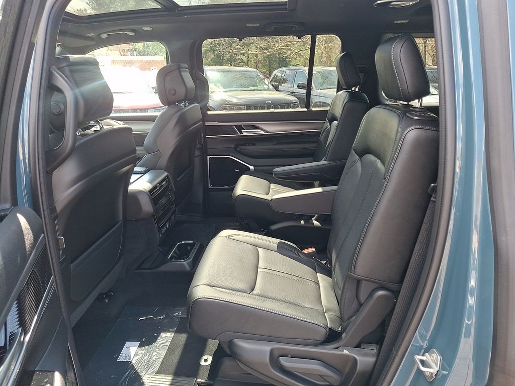 New 2026 Jeep Grand Wagoneer SUV