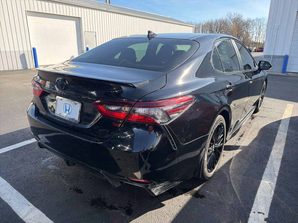 Thumbnail: 2022 Toyota Camry - 3