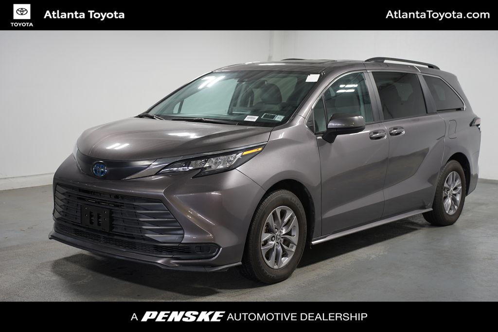 2023 Toyota Sienna LE -
                Duluth, GA