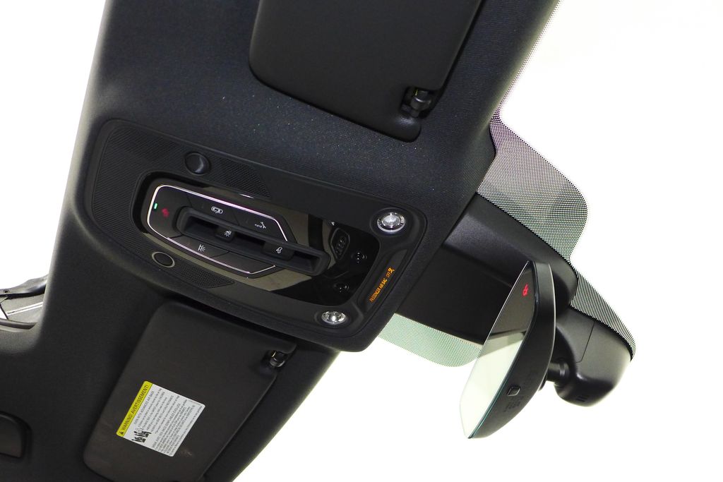 Thumbnail: 2022 Audi SQ5 - 17