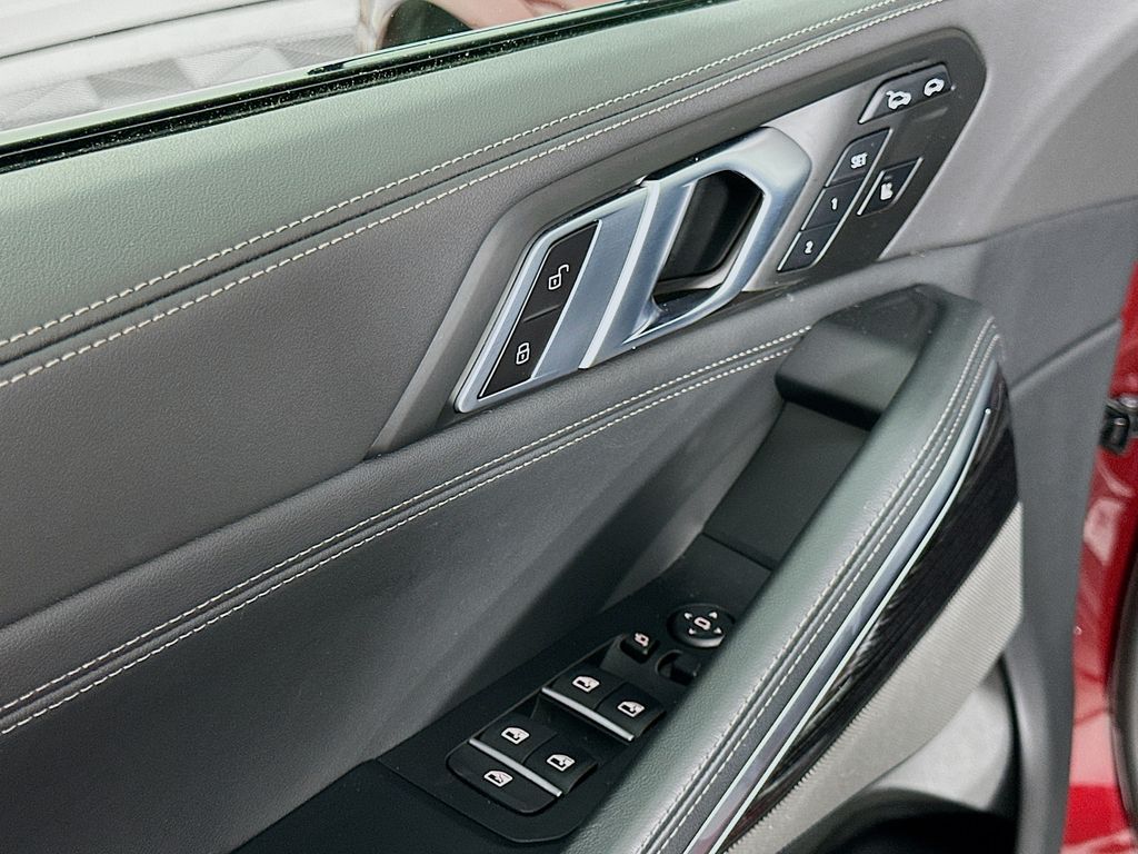 Thumbnail: 2025 BMW X6 - 18