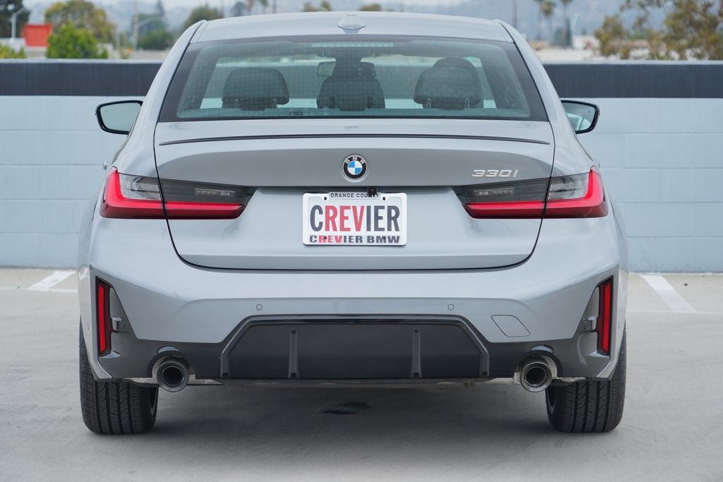Thumbnail: 2026 BMW 3 Series - 6