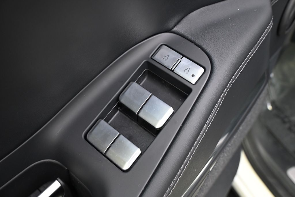 New 2026 White Lincoln Reserve image 24