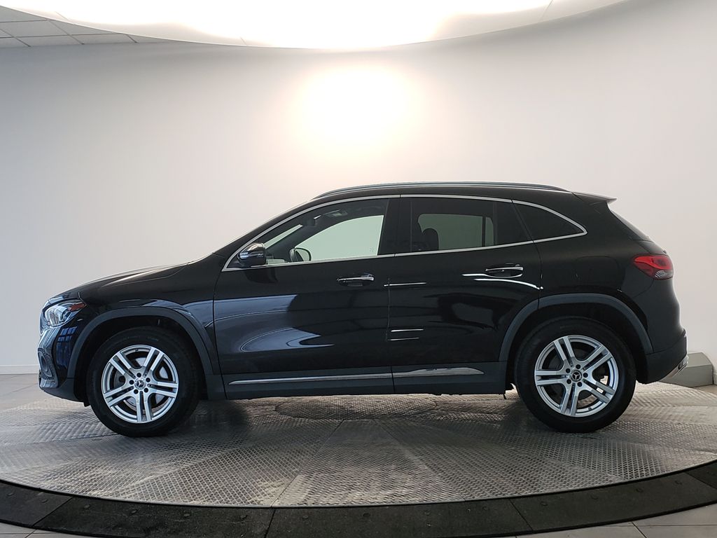 Thumbnail: 2021 Mercedes-Benz GLA - 2
