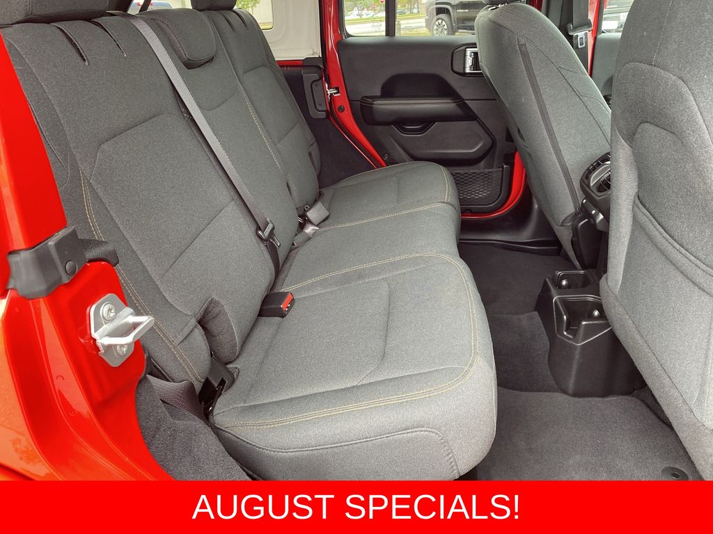 Used 2025 Jeep Wrangler SUV