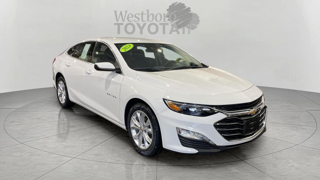 2024 Chevrolet Malibu LT with 1LT FWD