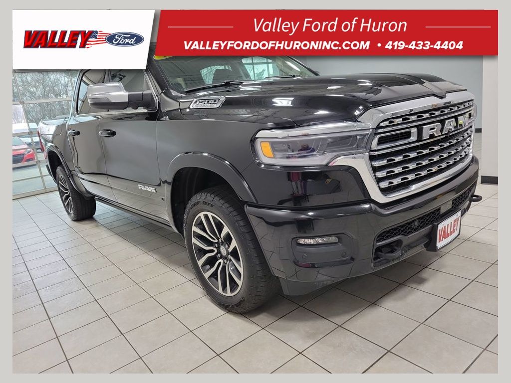 Diamond Black Crystal Pearlcoat 2025 RAM 1500 Limited Crew Cab 4WD Pickup Truck Four-Wheel Drive 8-Speed Automatic