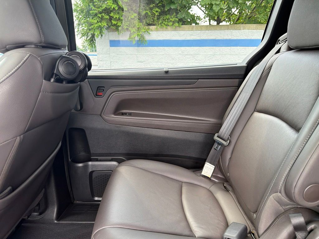 Thumbnail: 2022 Honda Odyssey - 25