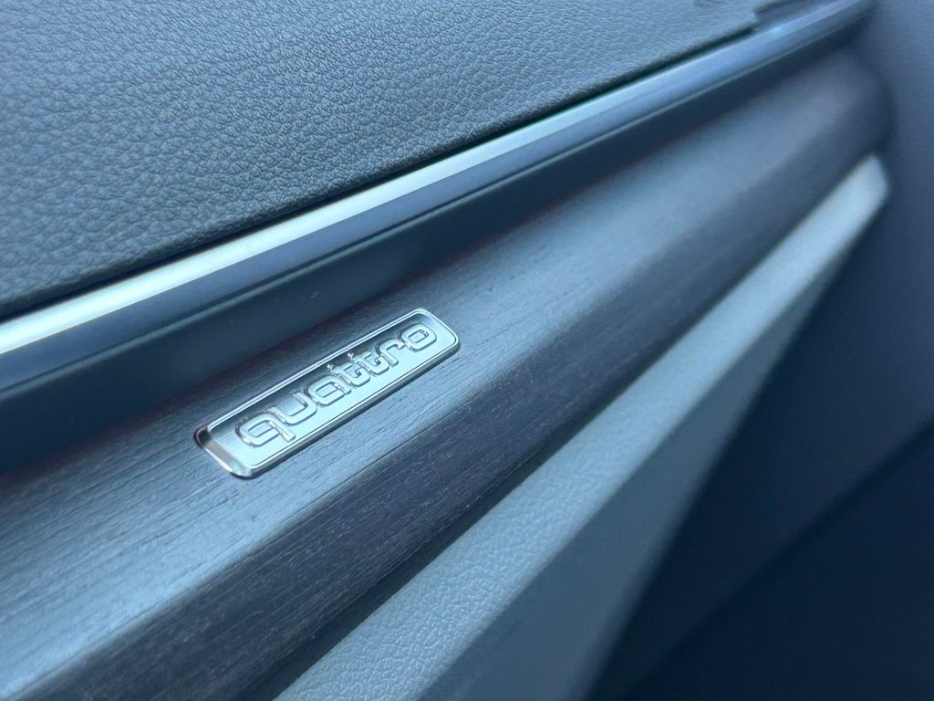 New 2025  Audi 45 S line Prestige image 38