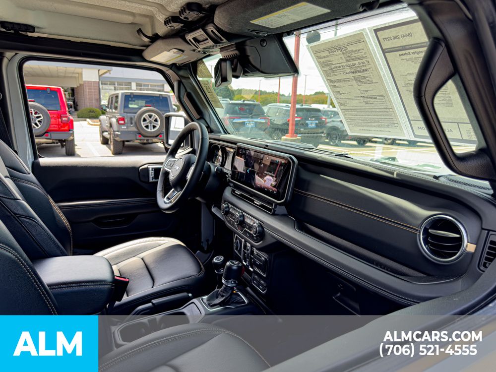 Used 2024 Silver Jeep Sahara image 23