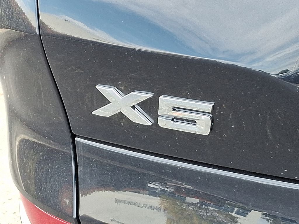 Thumbnail: 2026 BMW X5 - 11