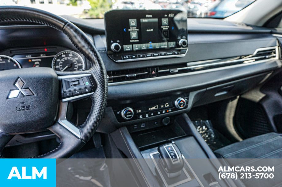 Used 2024 Blue Mitsubishi SE image 34