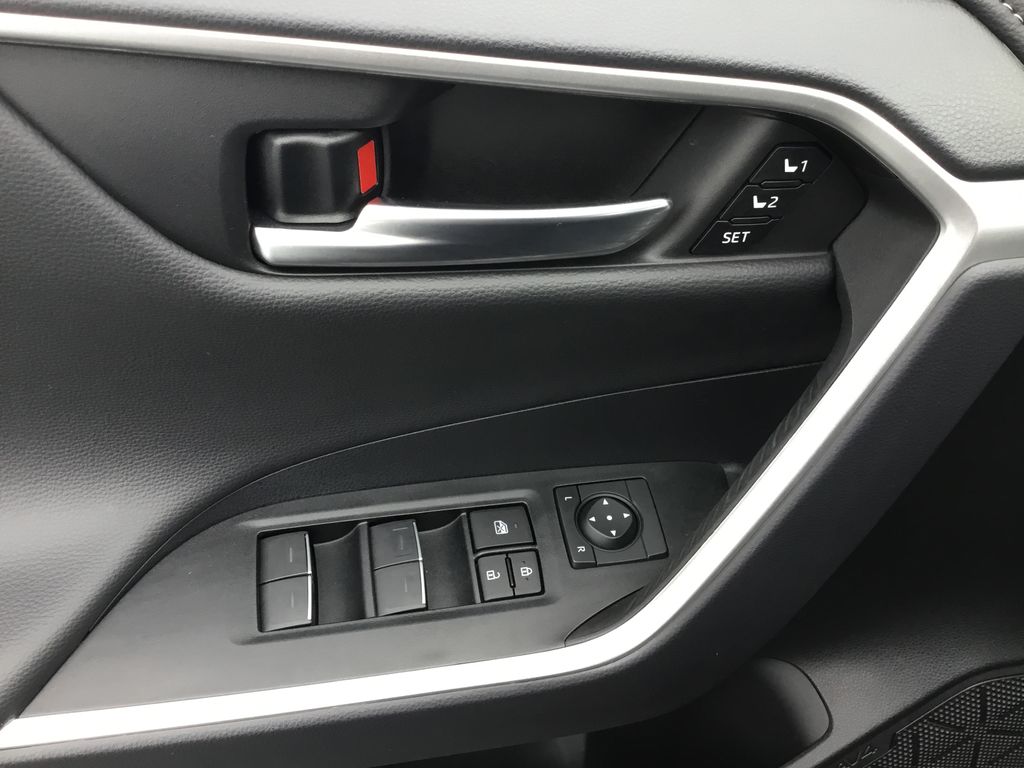 Thumbnail: 2024 Toyota RAV4 - 19