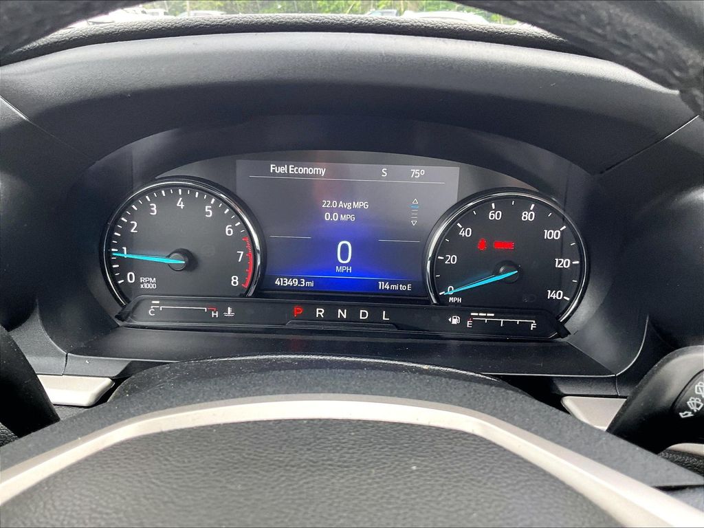 2022 Ford Explorer — photo 26