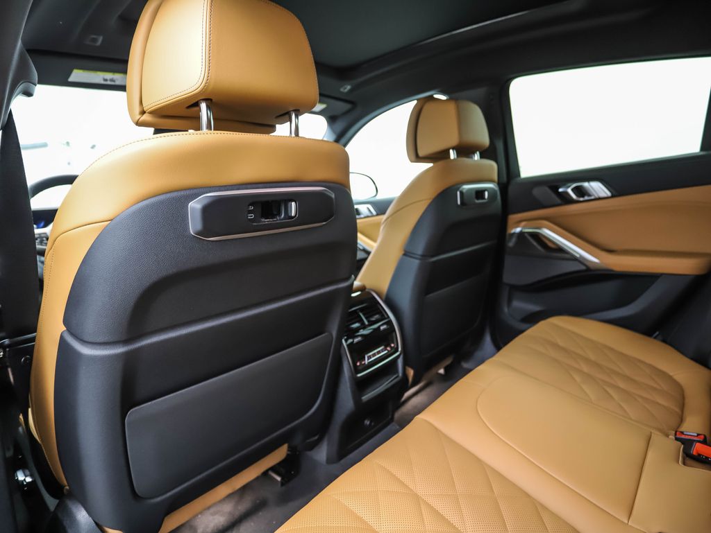 Thumbnail: 2026 BMW X6 - 20