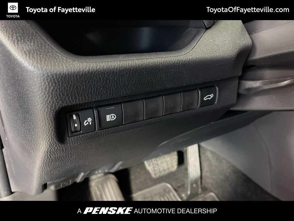 Thumbnail: 2025 Toyota RAV4 - 28