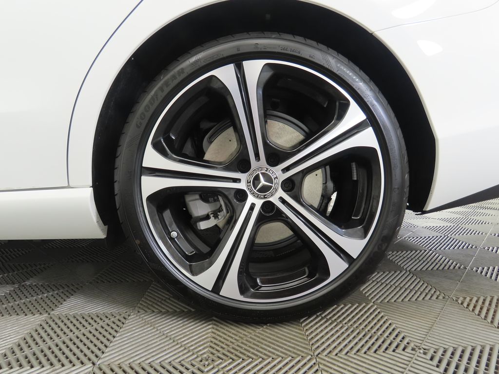 Thumbnail: 2025 Mercedes-Benz C-Class - 31