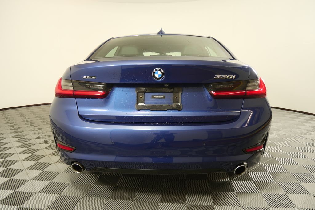 Thumbnail: 2021 BMW 3 Series - 4
