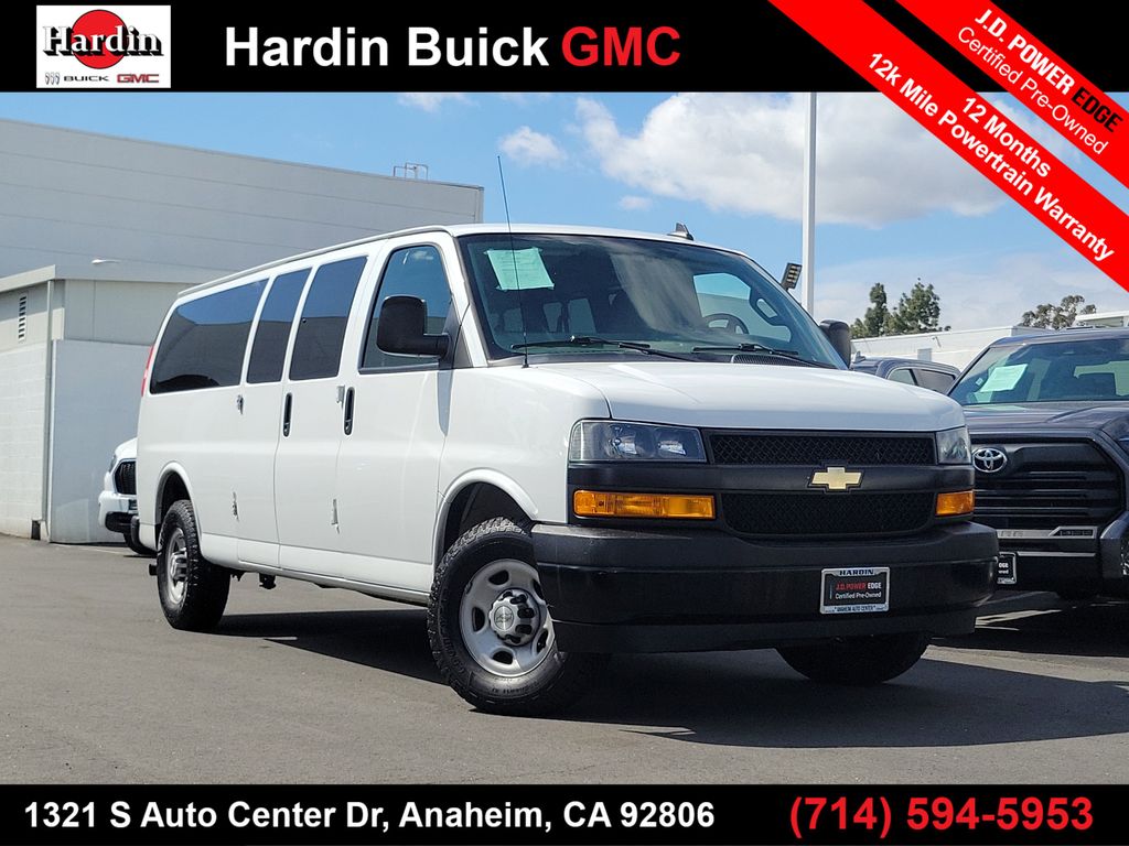 Summit White 2020 Chevrolet Express 3500 LS Extended RWD Van Rear-Wheel Drive 8-Speed Automatic Overdrive